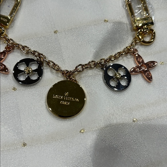 BAG CHARM - Picture 3 of 3